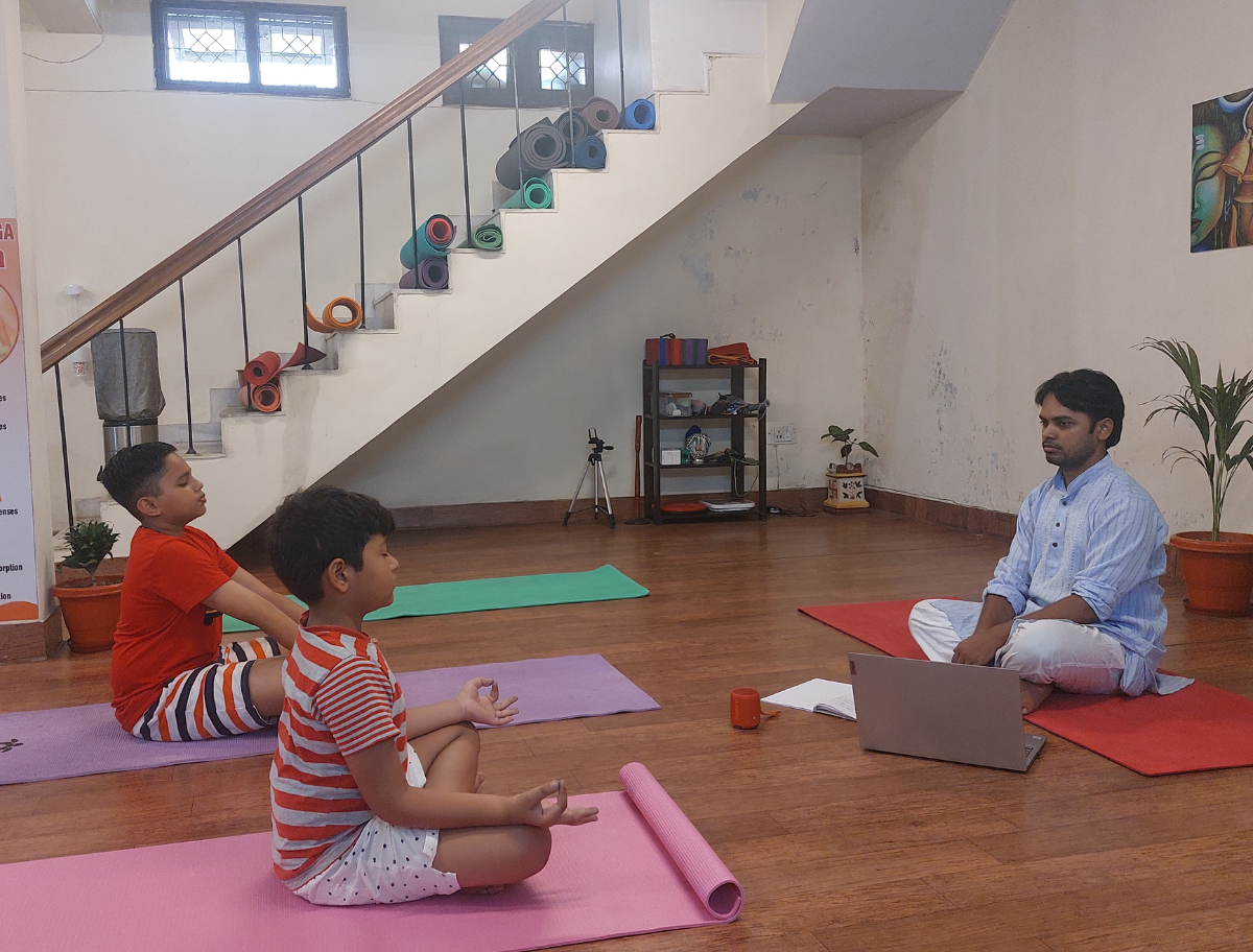 kids-yoga.png